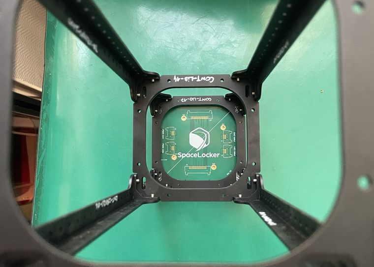 Inside view of an aluminium SpaceLocker frame with its connector board